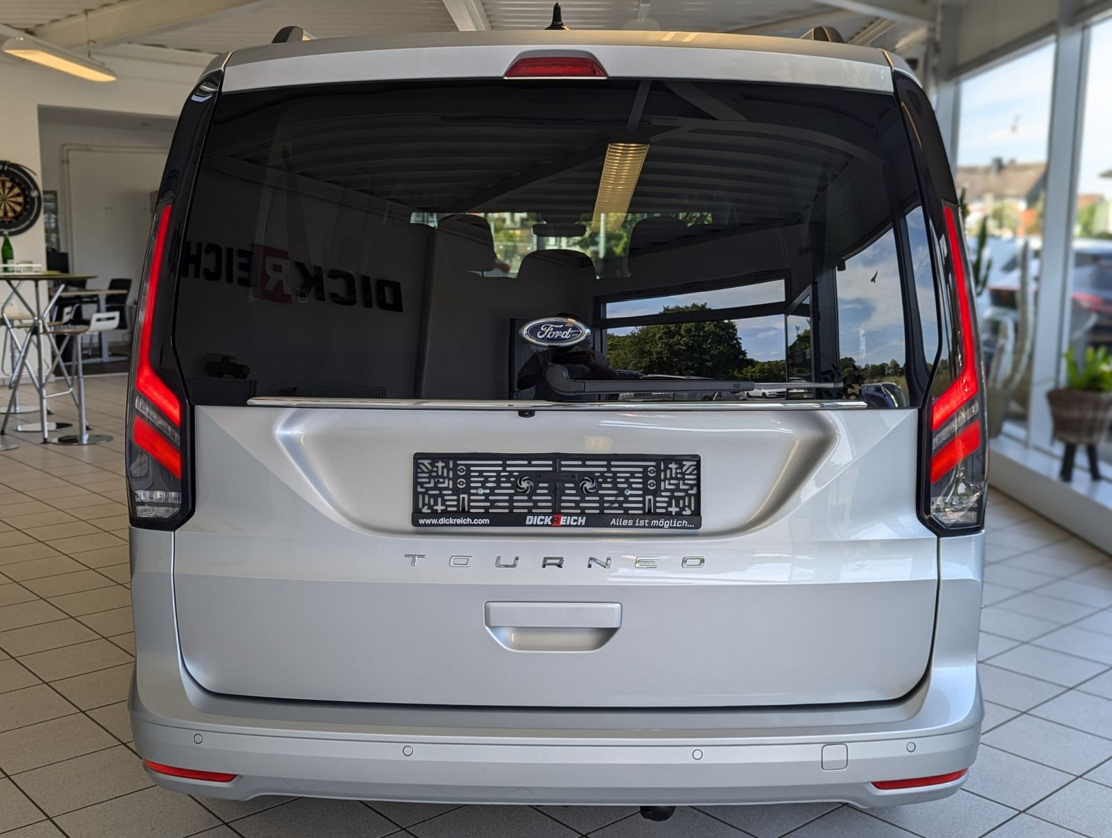 FORD Tourneo Connect L2 Titanium 7-Sitze LED Cam AHK - Image 6