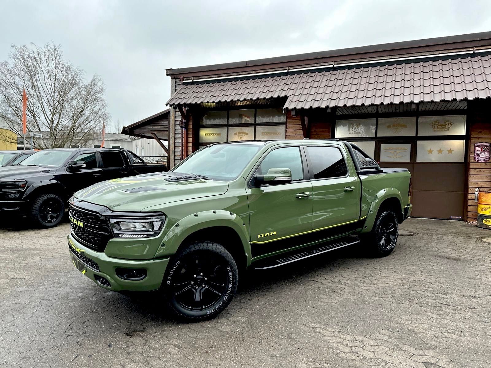 Dodge RAM - 1