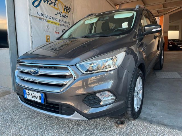 Ford Kuga 1.5 TDCI 120CV TITANIUM