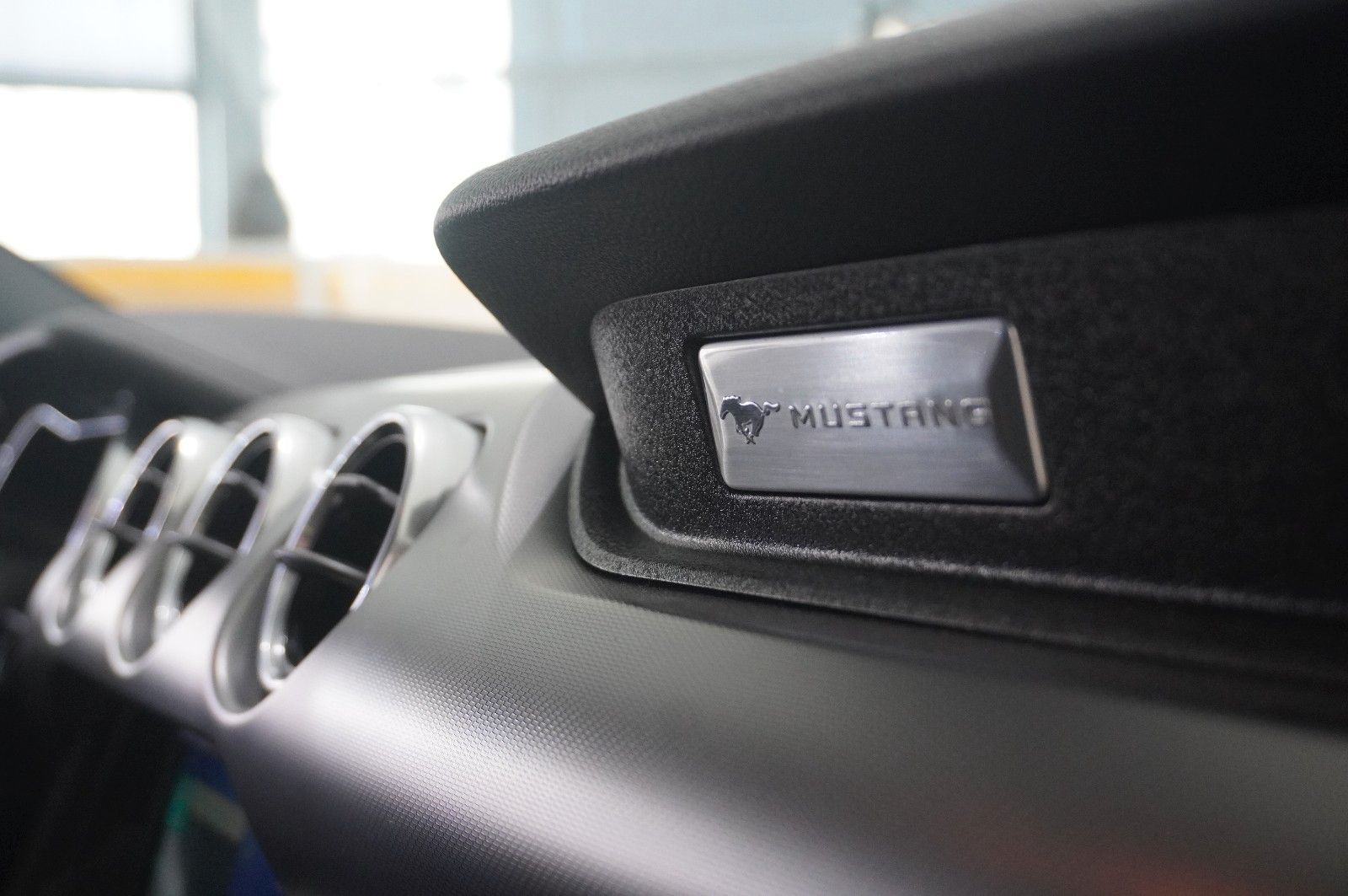 Fahrzeugabbildung Ford Mustang GT 5.0 TI-VCT (EU) NAVI/LED/KAMERA/B&O