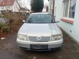 Volkswagen Vw Bora  1,9 TDI Automatik,81 kW, Limousine - Volkswagen Bora: 1.8