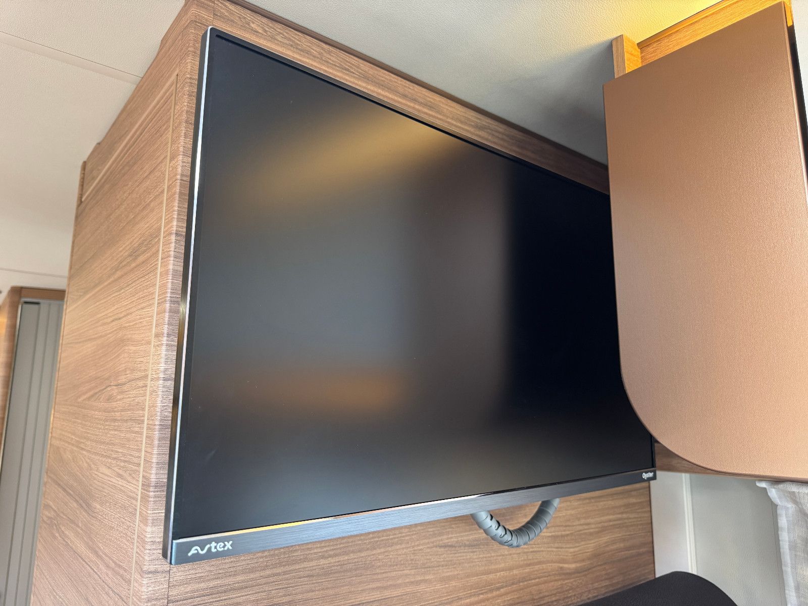 Fahrzeugabbildung Weinsberg CaraCompact 600 MF EDITION PEPPER SOLAR TV SAT