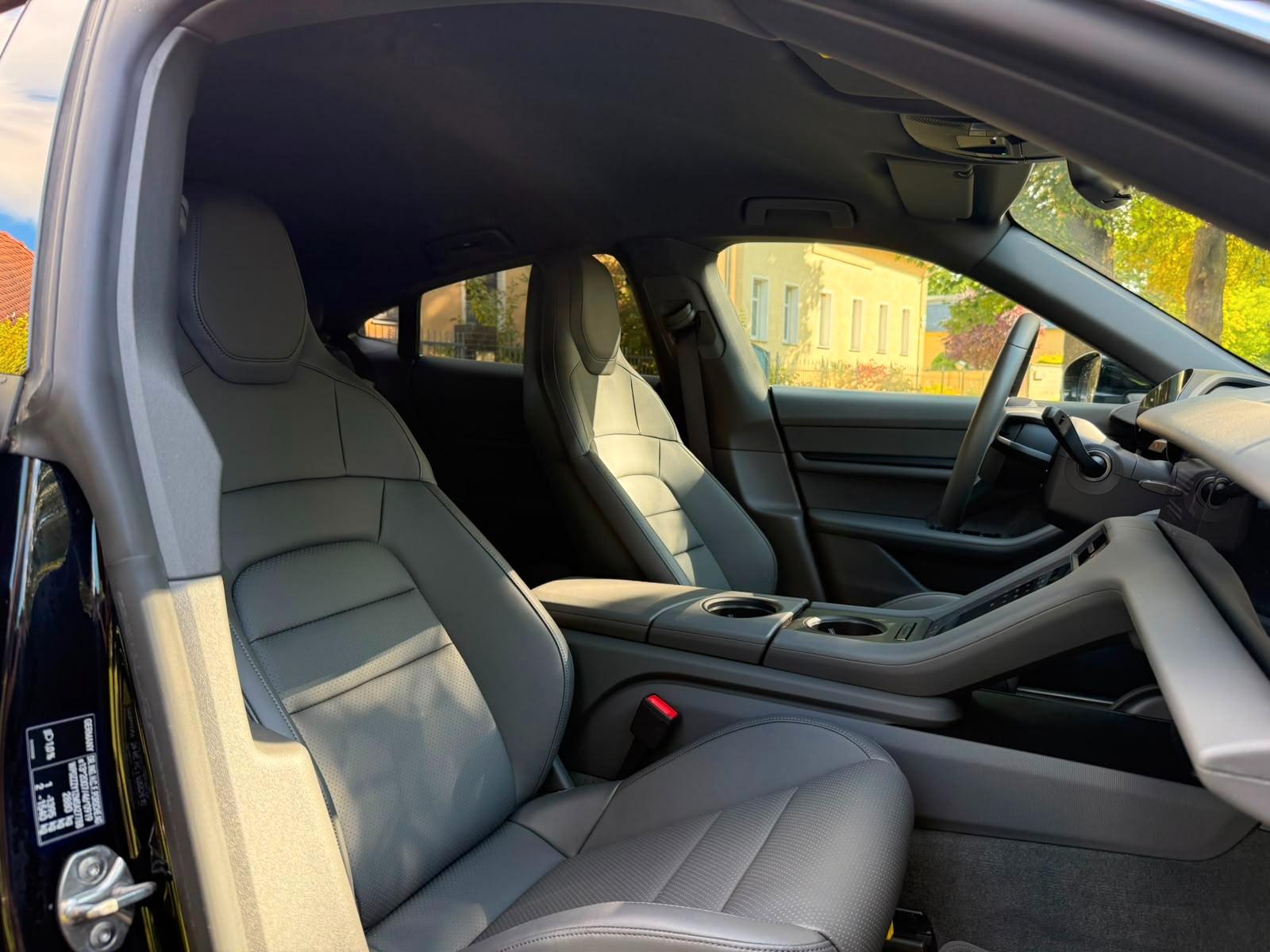 Porsche Taycan 4 S 360° Tageszulassung Neue TUV!