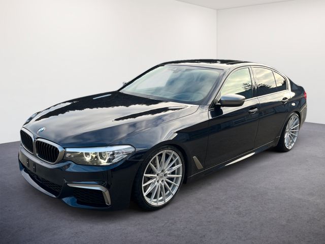 BMW M550i Lim. xDrive/S-DACH/M-FW/HUD/20Z/VOLL