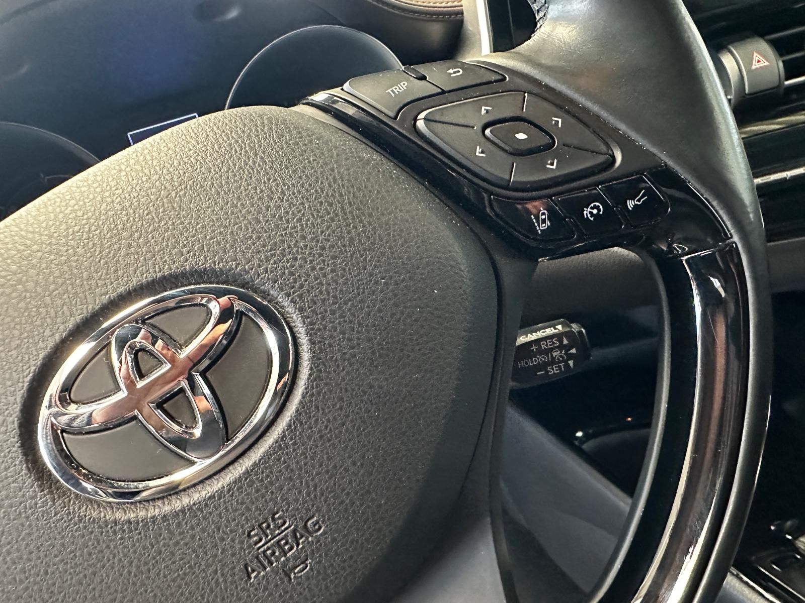 Toyota C-HR Hybrid Lounge,AHK,LED,KAMERA,SCHECKHEFT,