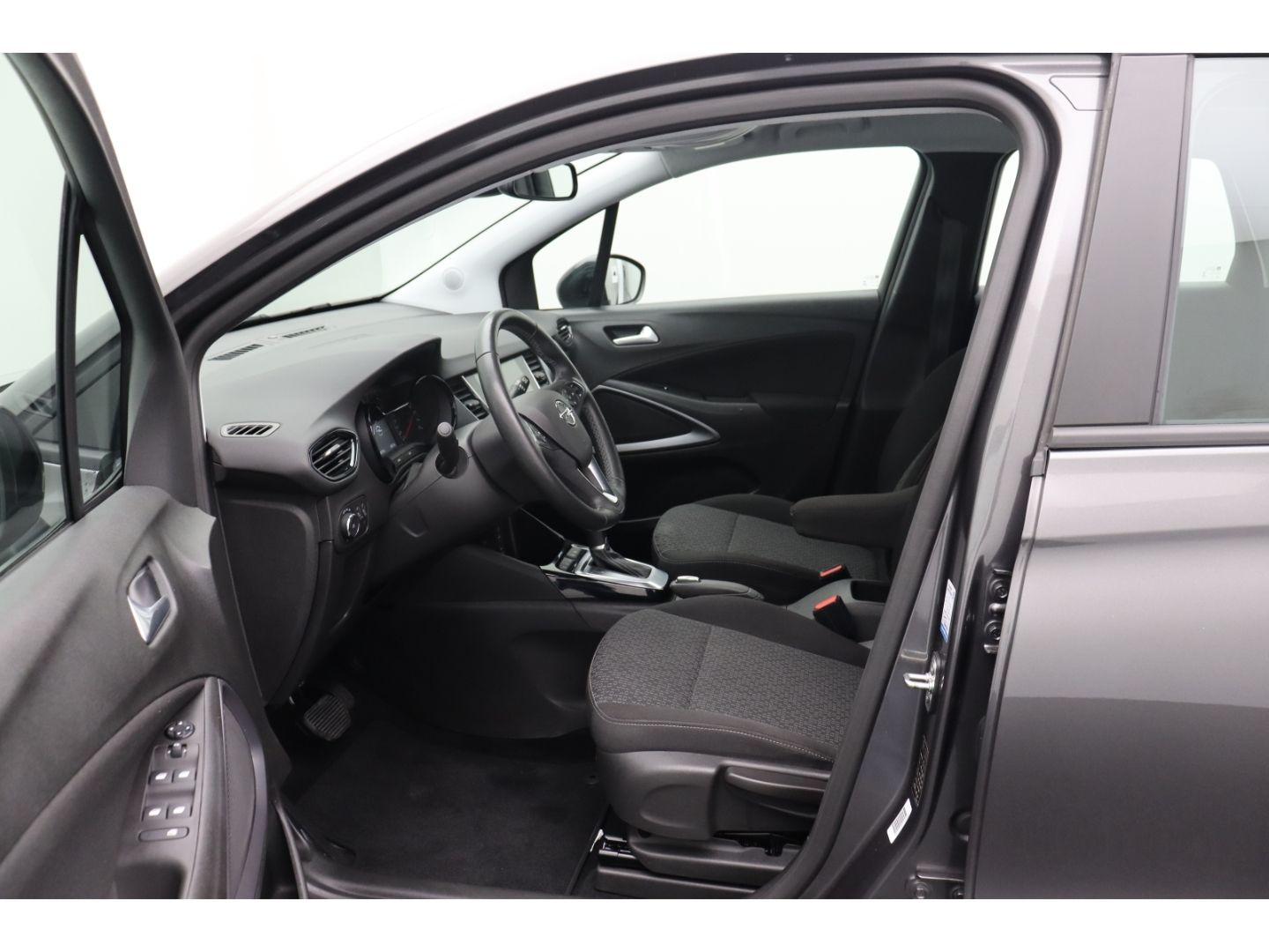 Fahrzeugabbildung Opel Crossland 1.2 Edition Kamera SHZ Navi