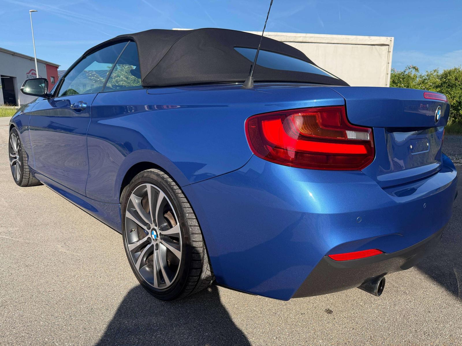 BMW 235 235i M-SPORT*XENON*NAVI*SITZHEIZUNG*TOP*SOFO