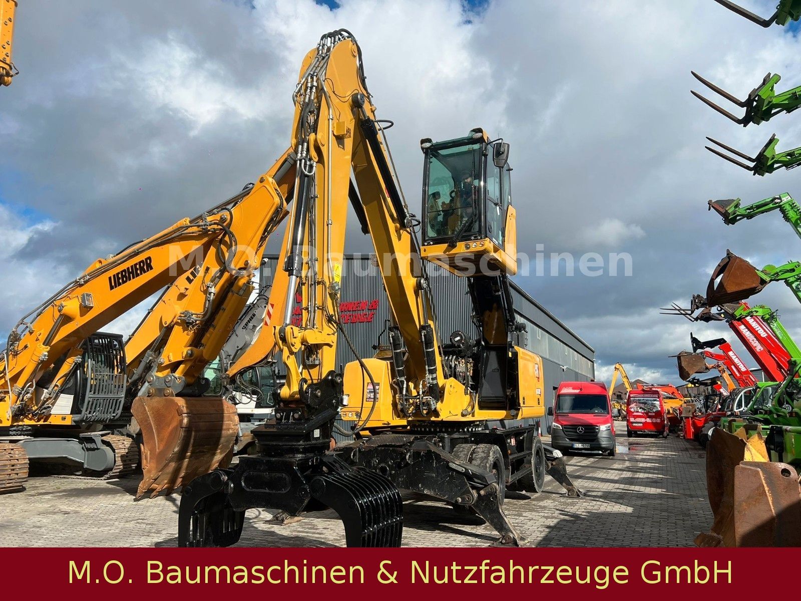 Fahrzeugabbildung CAT CAT MH 3022