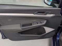 VW Golf Variant eTSI Life AHK LED ACC Volldig.