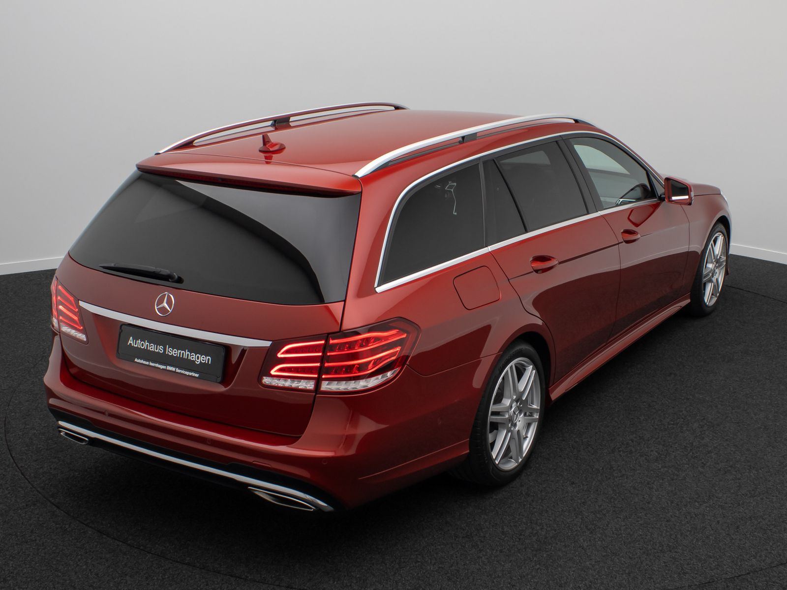 Fahrzeugabbildung Mercedes-Benz E 350 BlueTEC PDC Navi Tempomat LED Leder 18Zoll