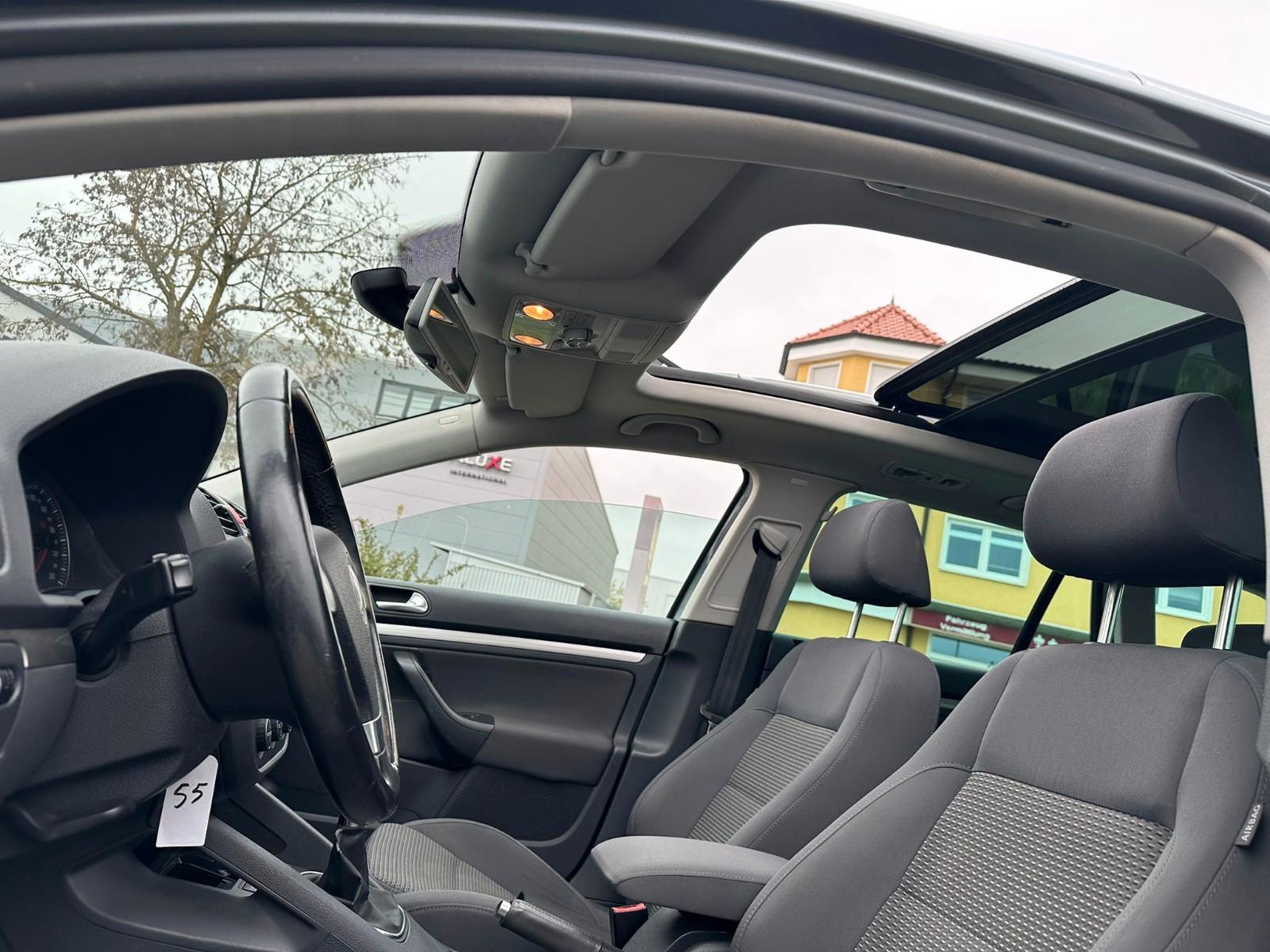 Volkswagen Golf V Variant Sportline Pano 2.Hand Tempomat
