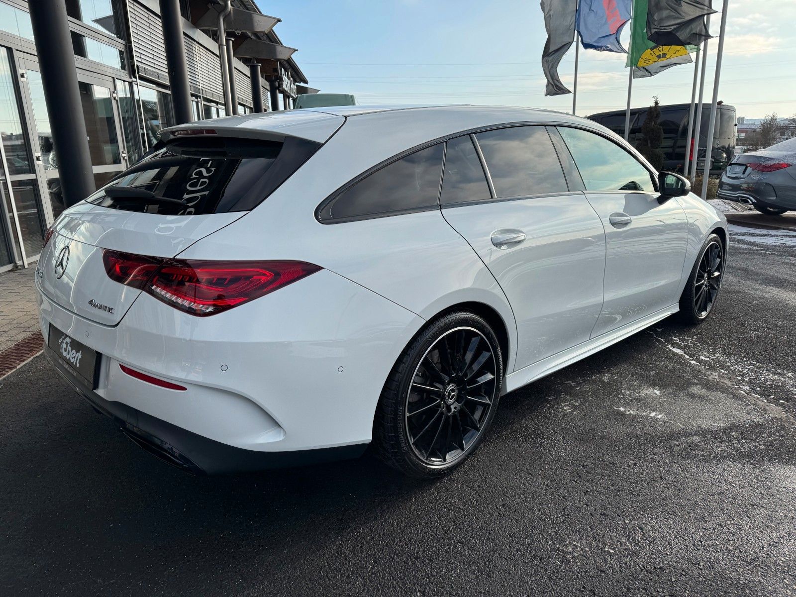 Fahrzeugabbildung Mercedes-Benz CLA 250 4M SB AMG+Pano+AHK+Memory+360+Night