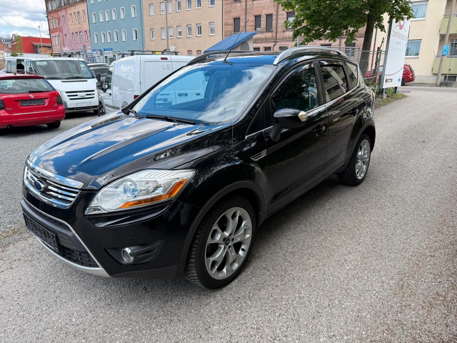 Ford Kuga Titanium Teilleder Klimaautomatik PDC LMF