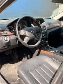 Mercedes E 200 - 8