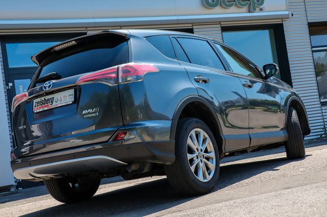 Fahrzeugabbildung Toyota RAV4 2.5 VVT 4WD Team D Hybrid Automatik Navi