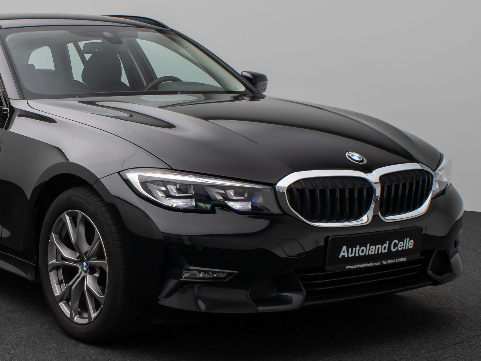 Fahrzeugabbildung BMW 320d Sport Line LED PDC Geschwindigk Indivibual
