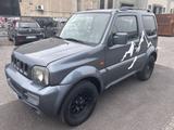 Suzuki Jimny 1300 benzina gancio traino - Suzuki Jimny: 5 Türen