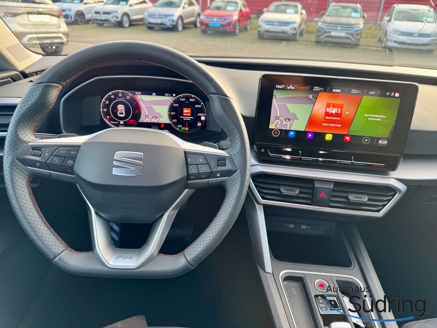 Leon 1,0 FR eTSI DSG Navi LED ACC Rückfahrk.