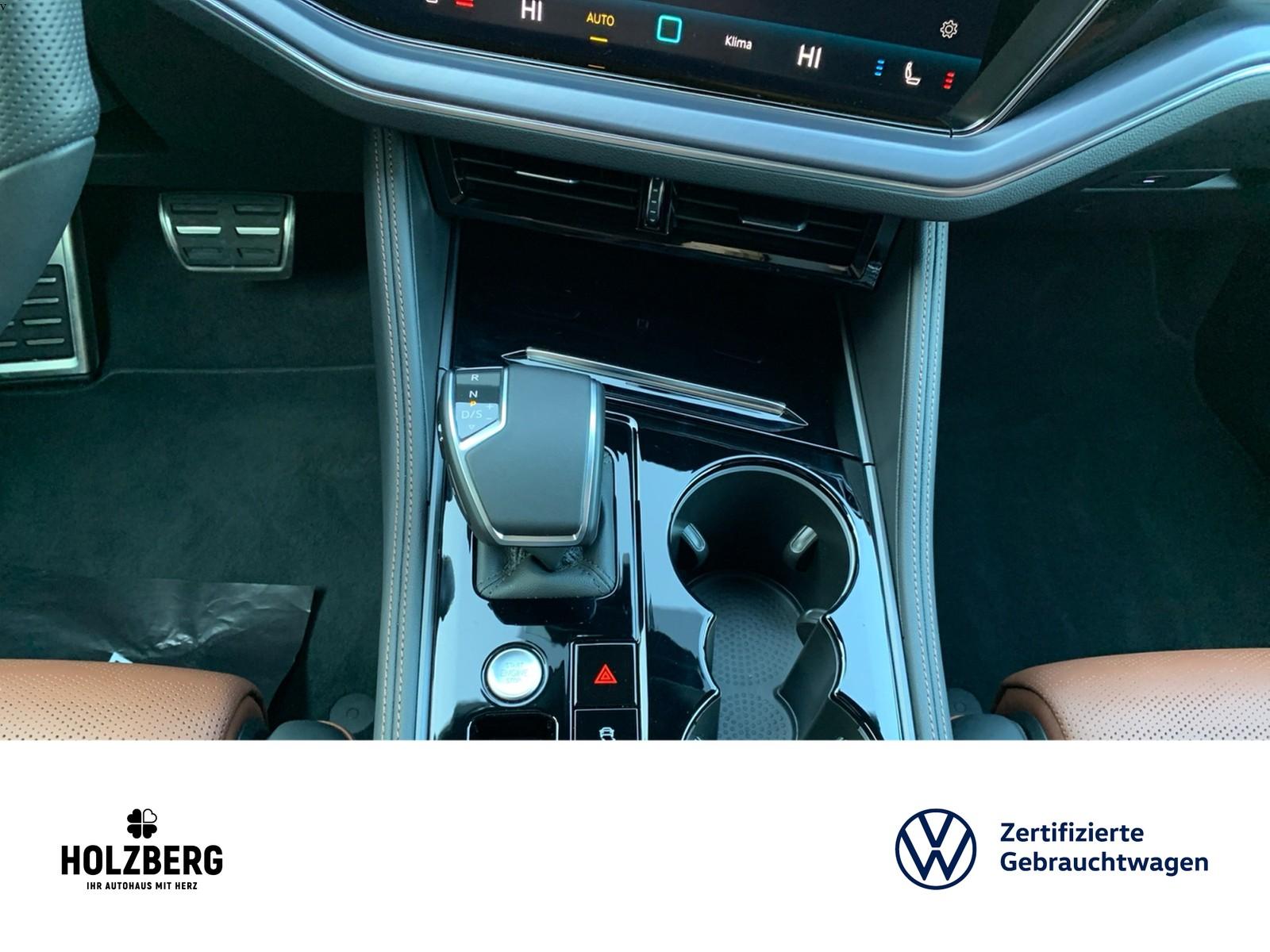 Volkswagen Touareg 3.0 TDI R-Line 4MOTION STHZ+LUFT+AHK
