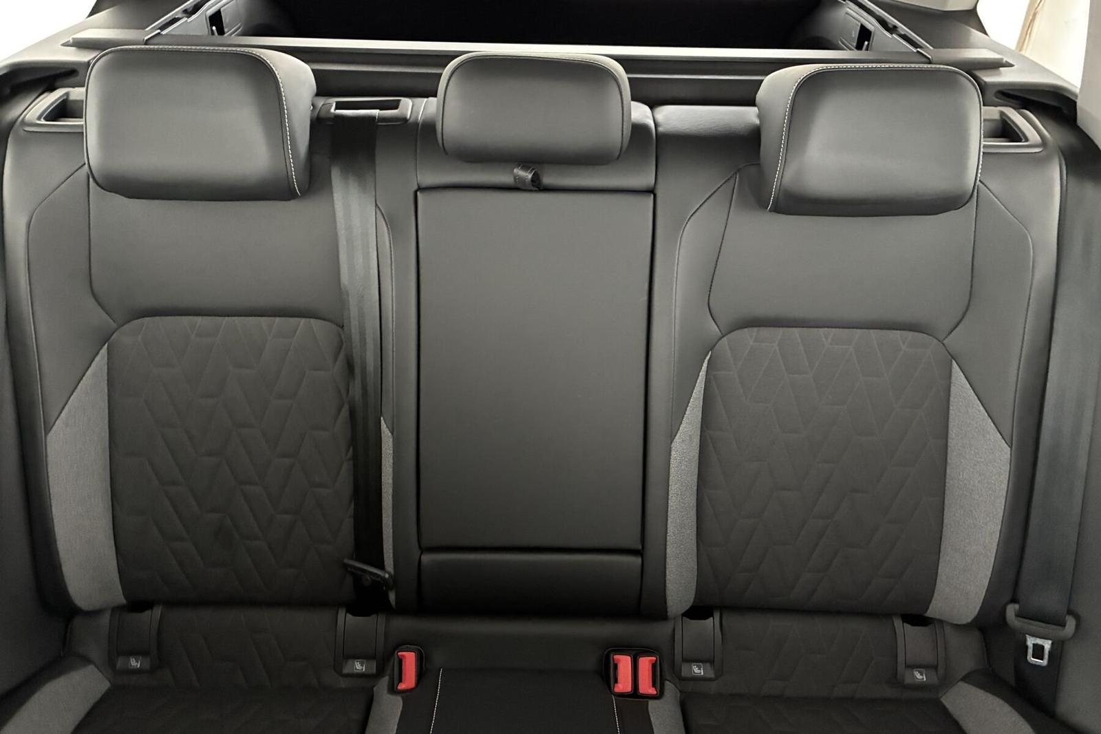 Volkswagen Golf VIII 1.5 TSI Goal Navi ACC LED AHK RFK PDC, миниатюра 16