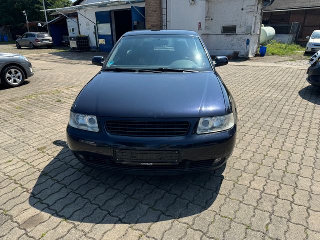 Audi A3 1.6 Ambiente