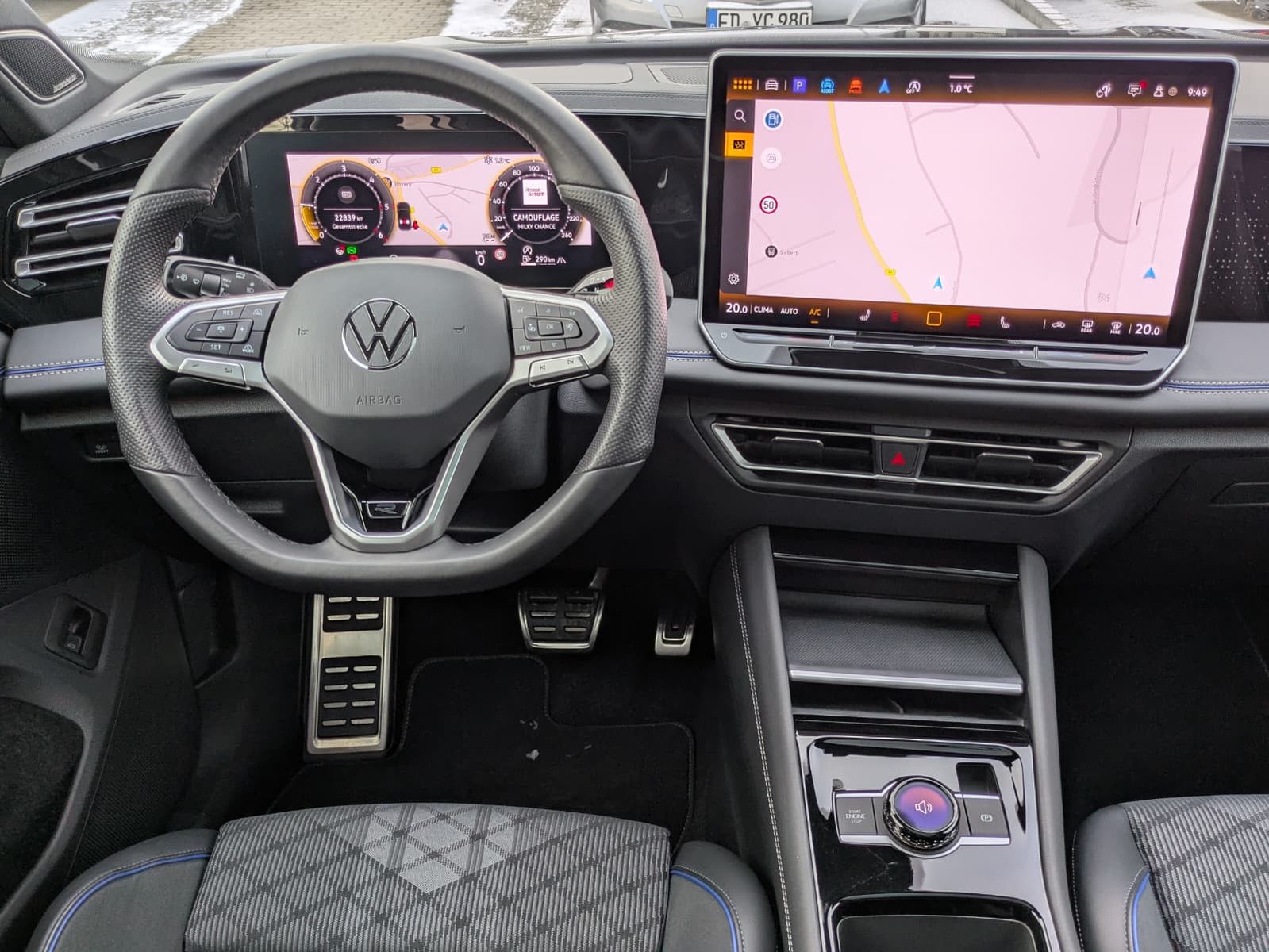 Fahrzeugabbildung Volkswagen Tiguan 2.0 TDI 4M R-Line PANO*H&K*AHK*MATRIX*20"