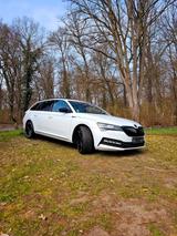 Skoda Superb 2.0 TSI 140kW DSG SPORTLINE COMBI SPO... - Skoda Superb: 140