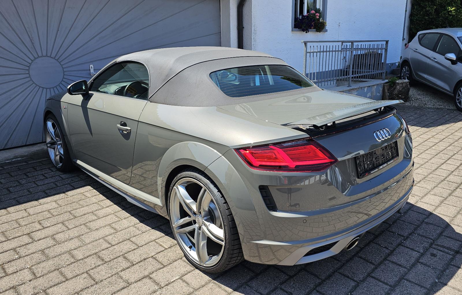 Audi TT Roadster 40 TFSI S-tronic S line Exclusive