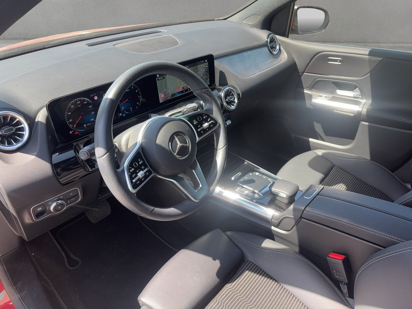 Fahrzeugabbildung Mercedes-Benz B 200 Progressive 7G MBUX Kamera LED VOLLDIGITAL