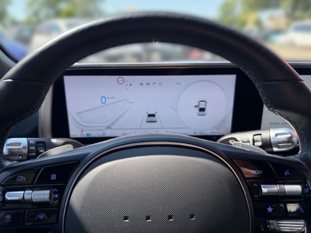 Fahrzeugabbildung Hyundai IONIQ 6 Basis Elektro +KLIMA+LED+PDC+RFK+SHZ+UVM