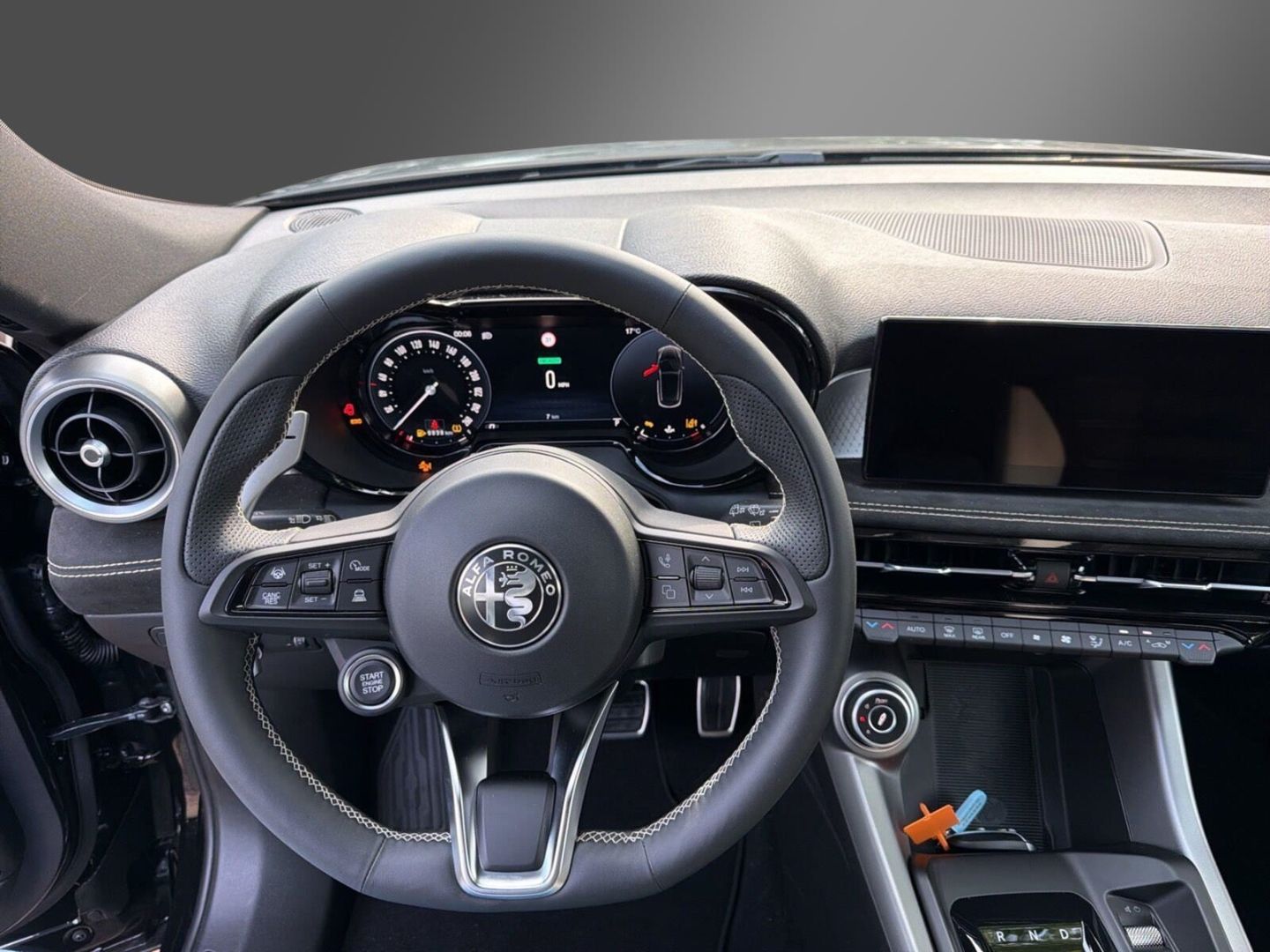 Fahrzeugabbildung Alfa Romeo Tonale SportSpeciale-Ibrida175-MY26-Panoramadach