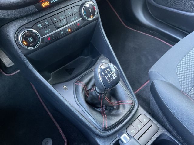 Fahrzeugabbildung Ford Fiesta 1.0 EcoBoost M-Hybrid ST-Line Sitzheizung