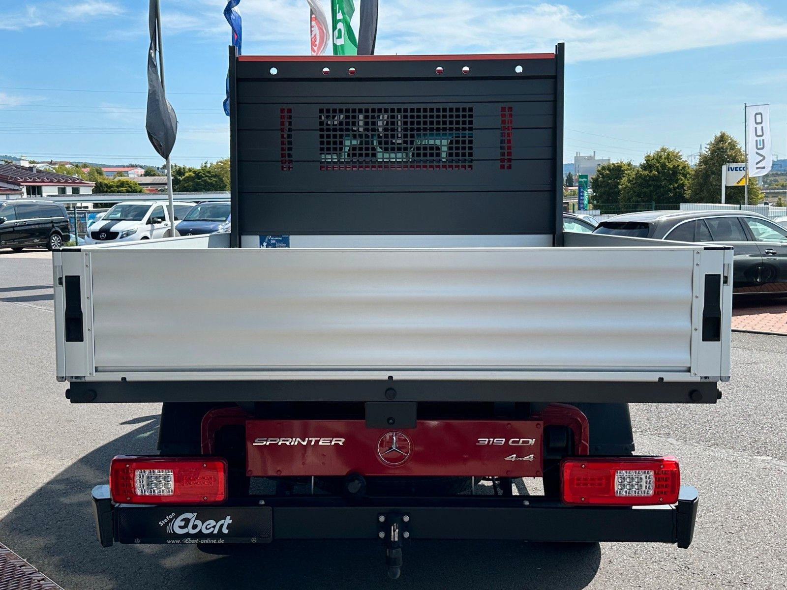 Fahrzeugabbildung Mercedes-Benz Sprinter 319 CDI 4x4 DoKa Klima AHK3,5to
