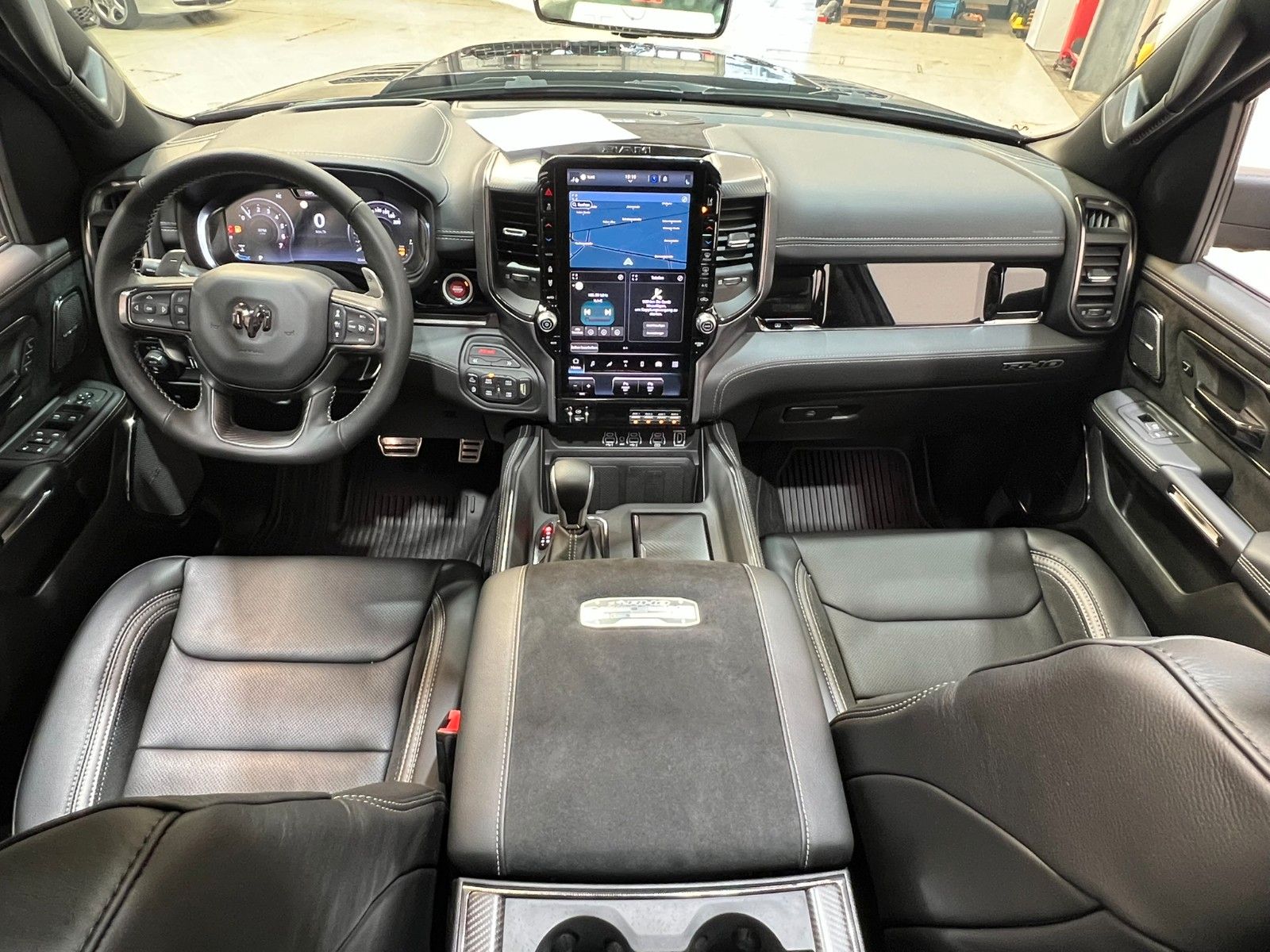 Fahrzeugabbildung Dodge RAM 1500 RHO H/O BLUE Edition