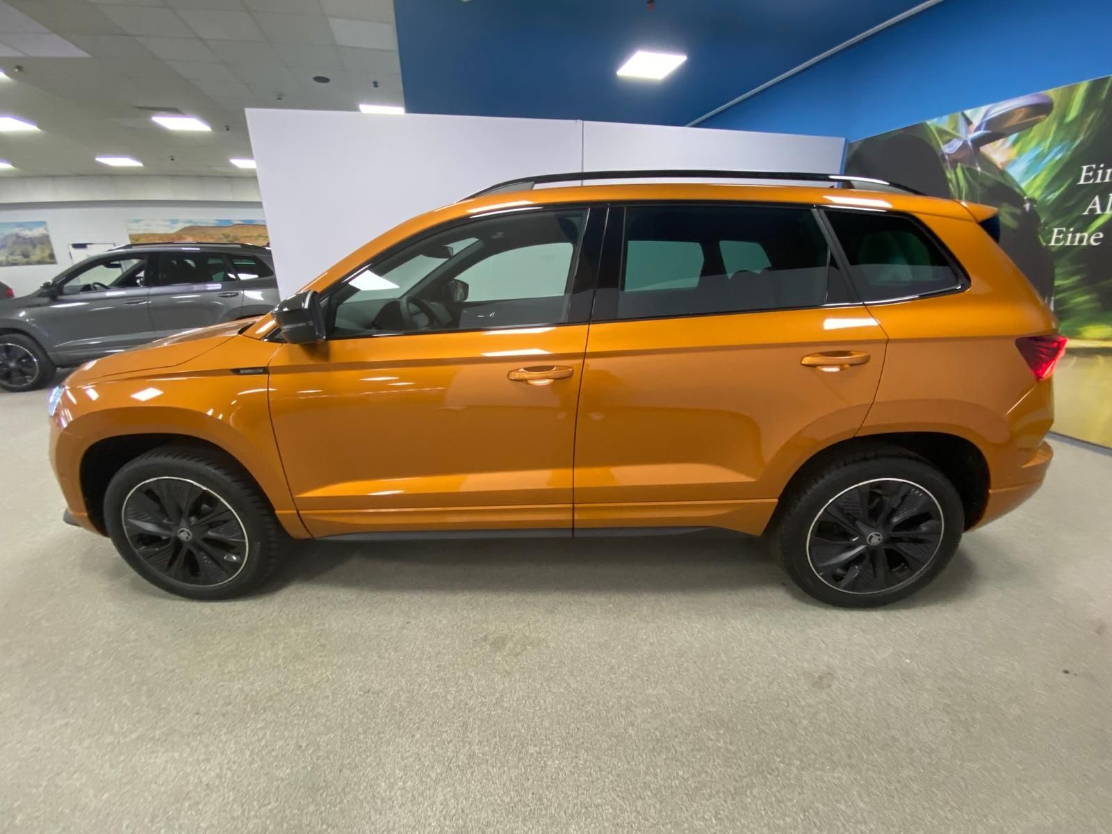 Fahrzeugabbildung SKODA Karoq 1.5 ACT SPORTLINE+5J GA+MATRIX+ACC+360+AHK