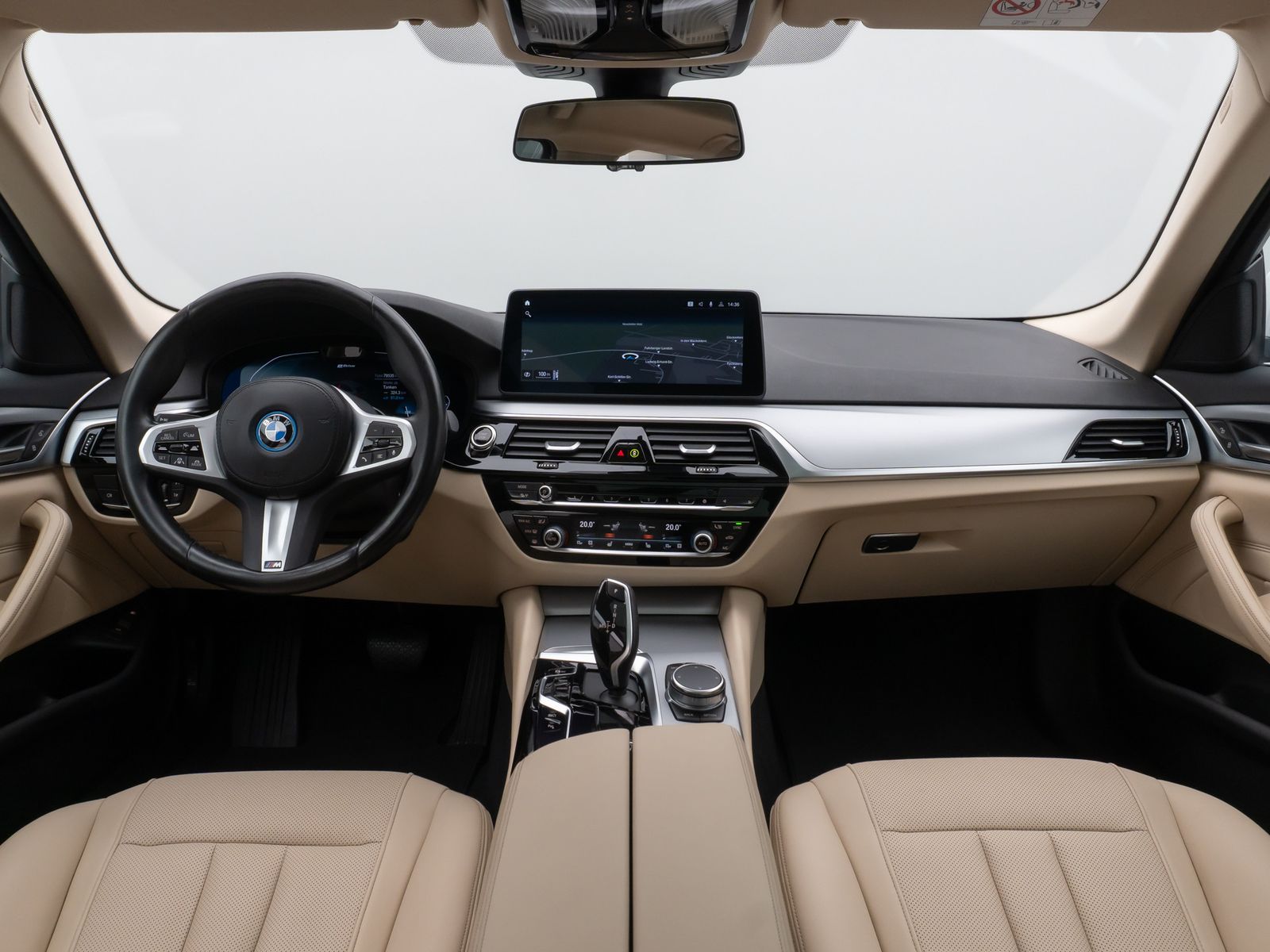 Fahrzeugabbildung BMW 530e Panorama Kamera DAB HiFi 4xKlima Leder 18Zl