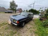 Mercedes-Benz Mercedes W124 T300 Turbo Diesel - Mercedes-Benz 300 mit Diesel-Antrieb: Kombi