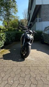 Ducati Streetfighter V2 - Offers matching your search criteria