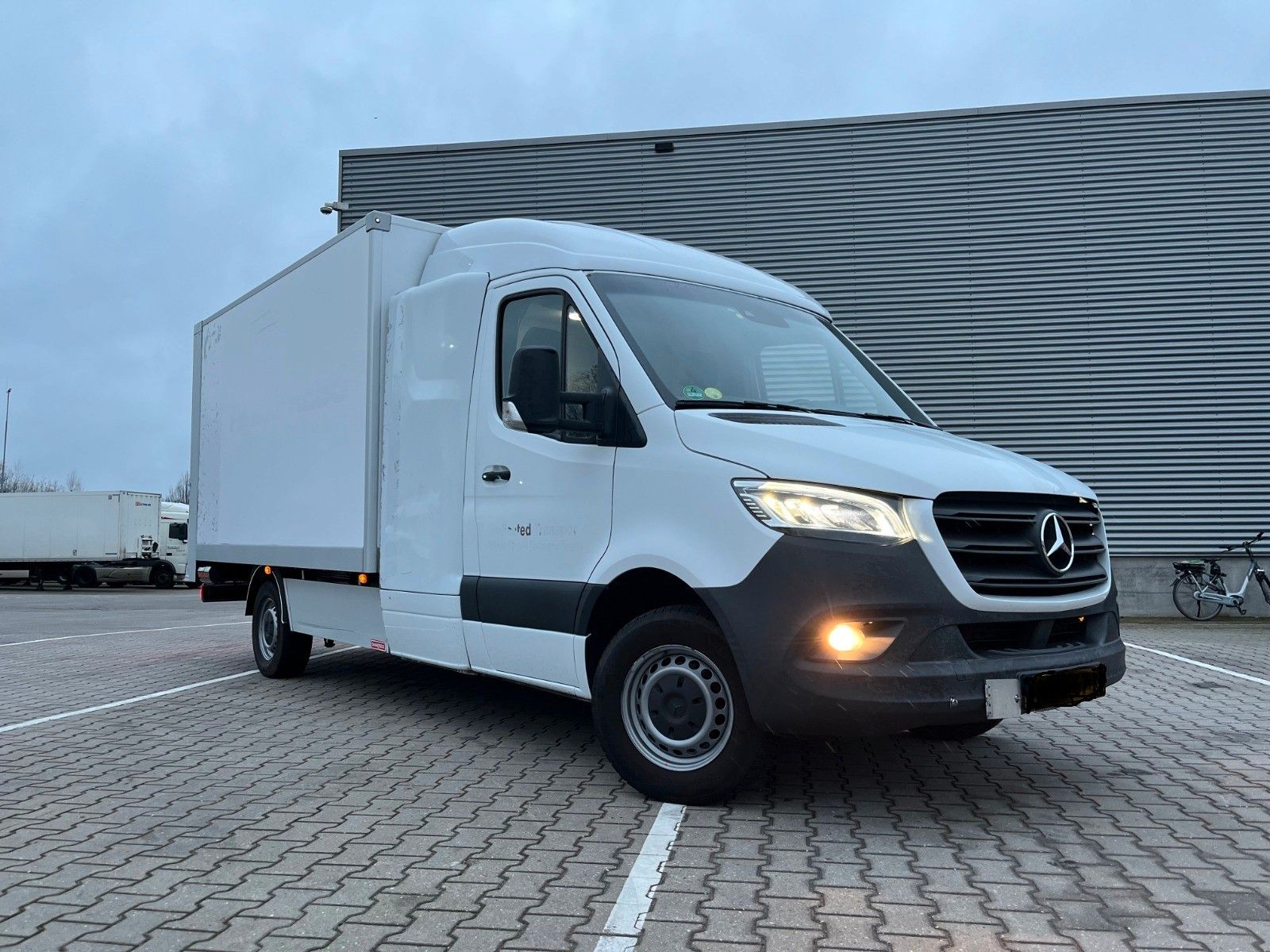 MERCEDES-BENZ Sprinter Schlafkabine Automatik Standhzg  Koffer