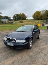 Skoda Octavia 4x4 1.8t 1u Winterauto - Skoda Octavia aus 2002: Kombi