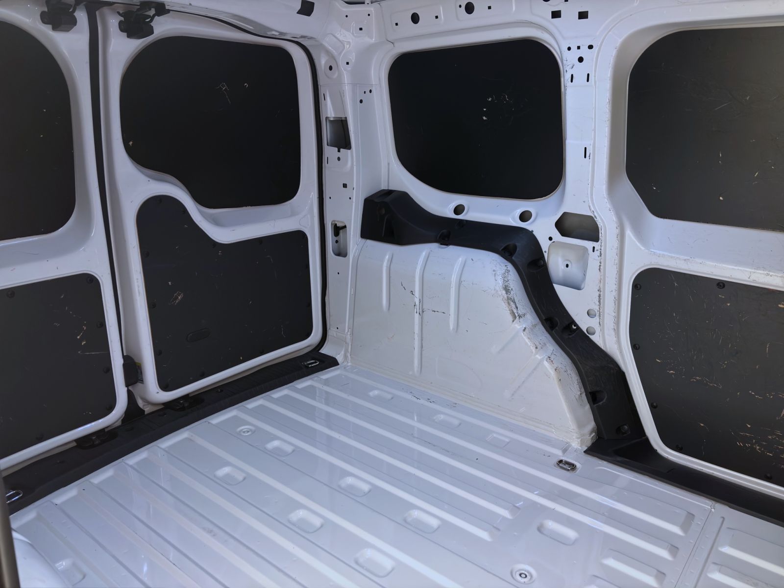 Volkswagen Caddy - Bild 15