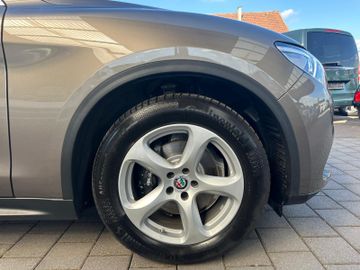 Alfa-Romeo Stelvio - 6