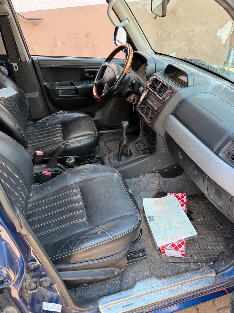 Mitsubishi Pajero 2005 — photo 10