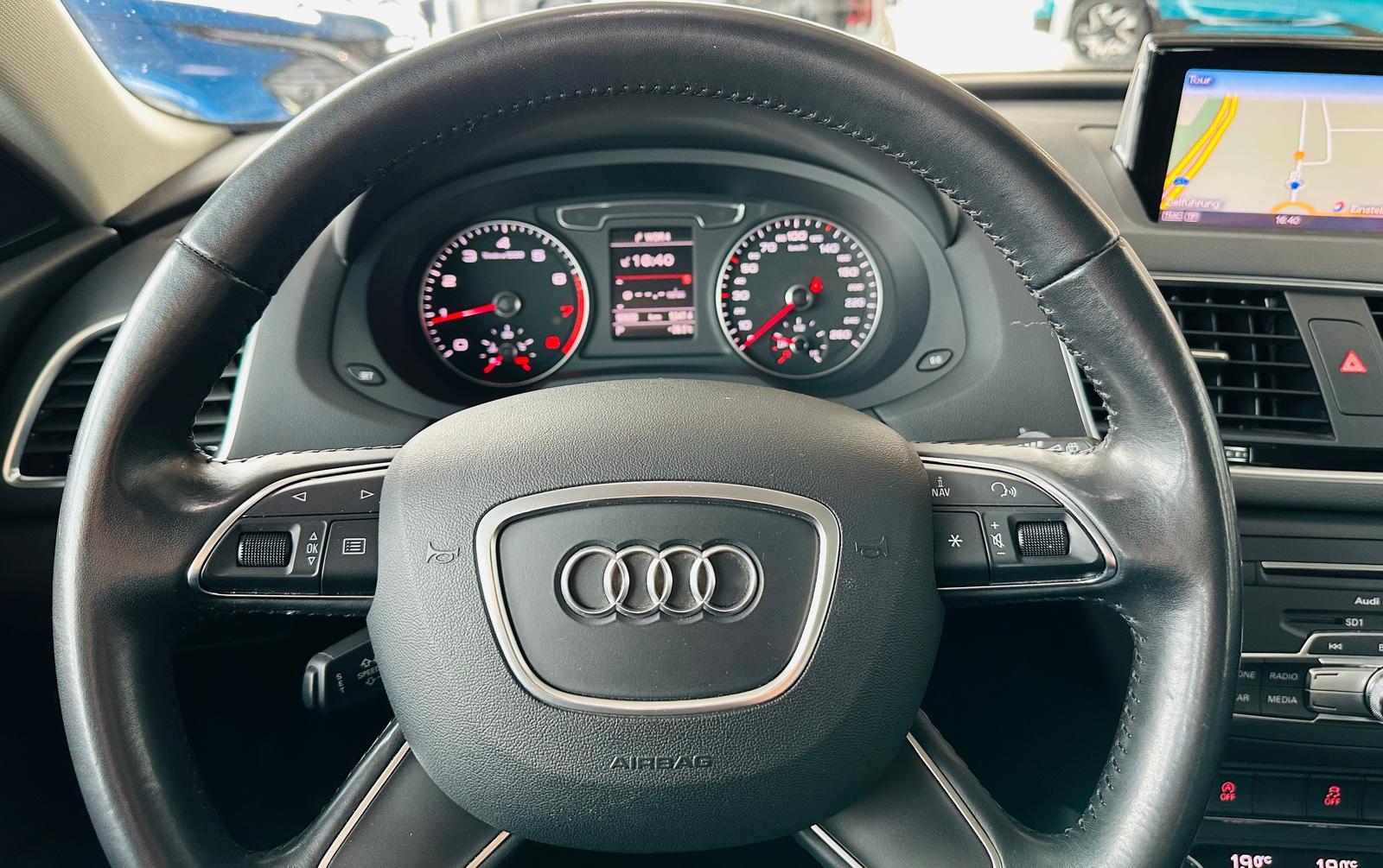 Audi Q3 Quattro 2.0TFSI S-tronic S-Line Pano elek.HK
