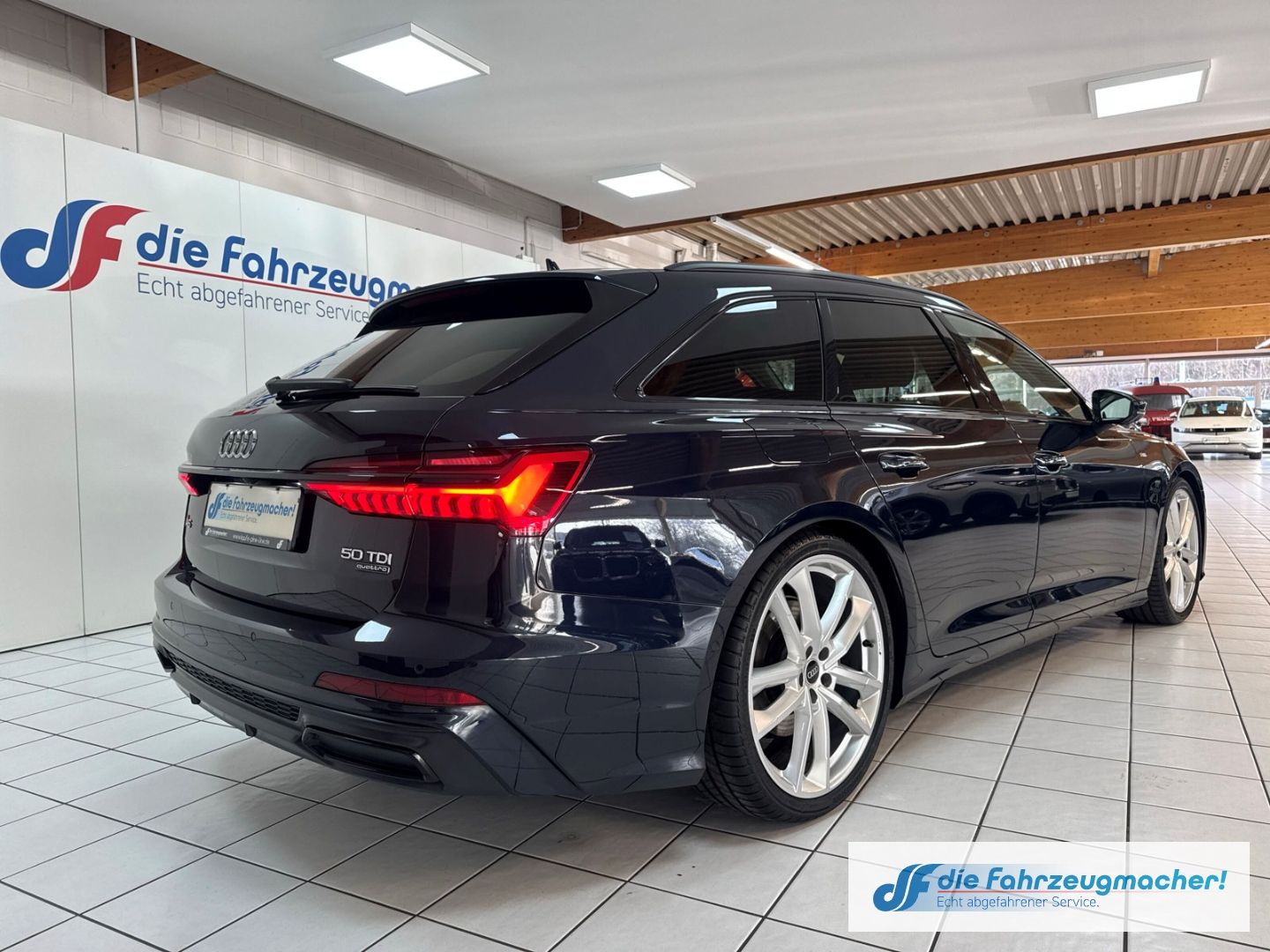 Fahrzeugabbildung Audi A6 Avant 50 TDI quattro sport S-Line Luftfederun