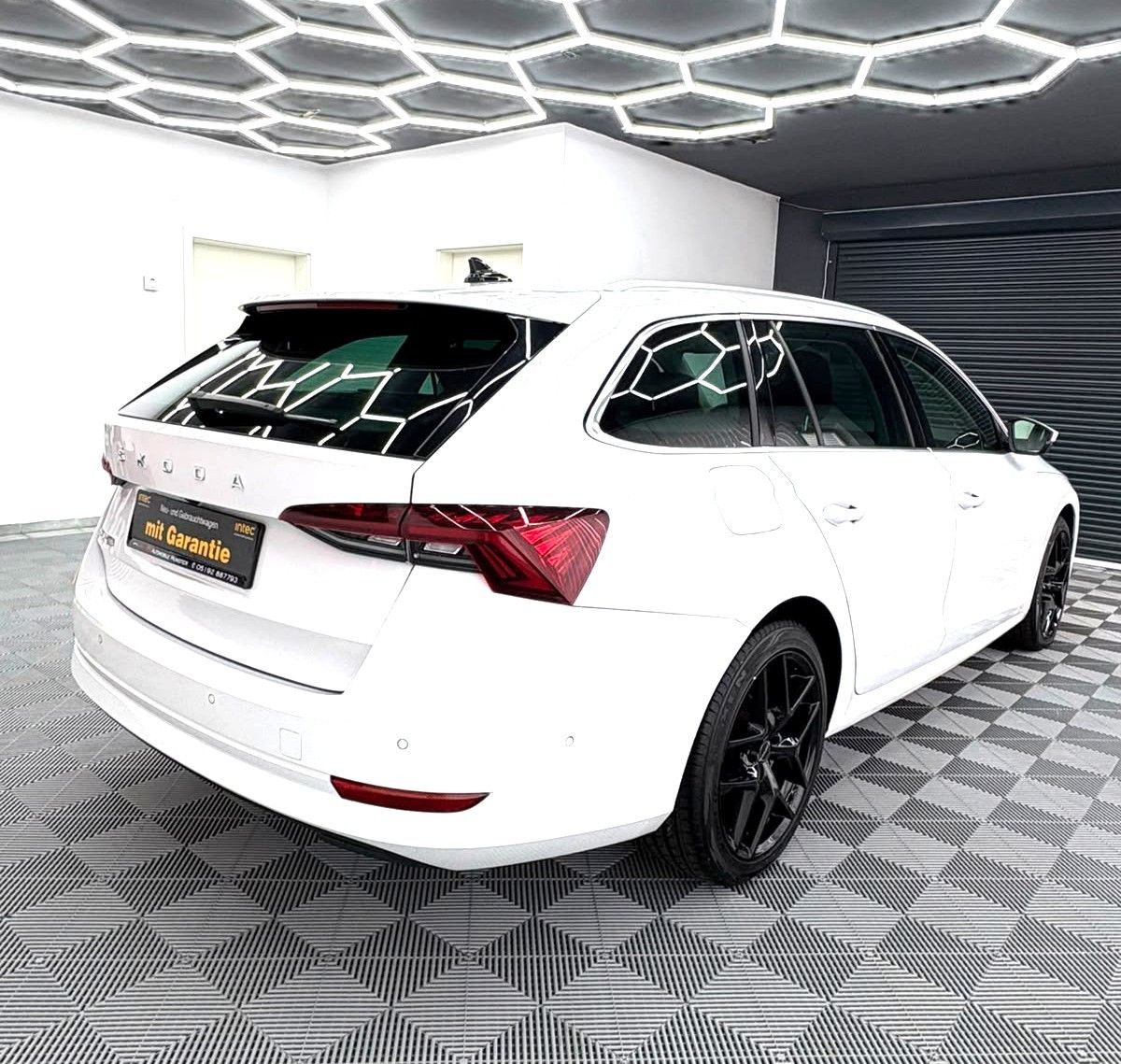 Skoda Octavia Combi First Edition Pano foto 5
