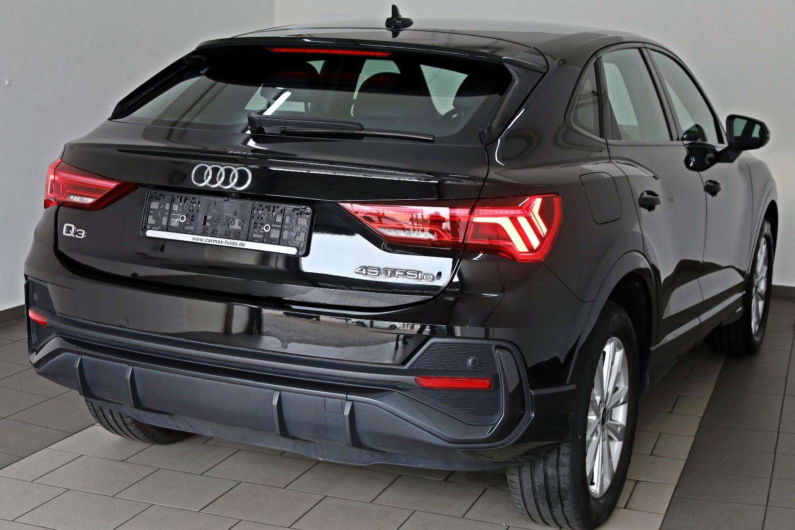 Fahrzeugabbildung Audi Q3 Sportback 45 TFSI e, Leder,Navi,SH,Kamera,AHK