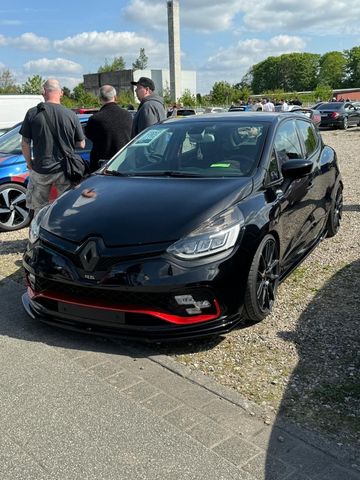 Renault Clio IV RS Trophy