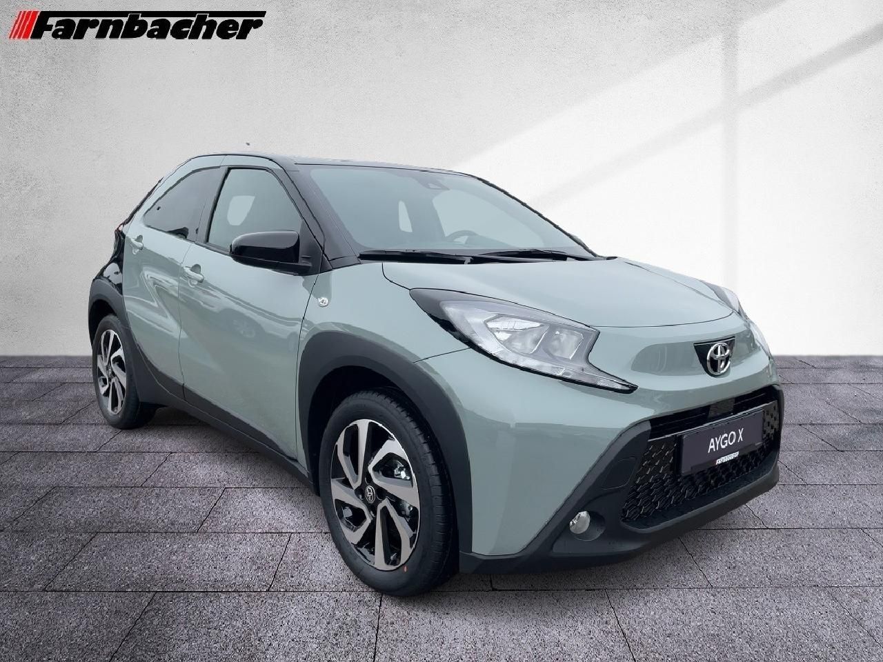 Fahrzeugabbildung Toyota Aygo X 1,0 l Teamplayer 5 M/T