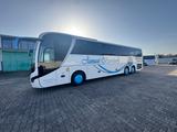 MAN   Lion Coach  R09